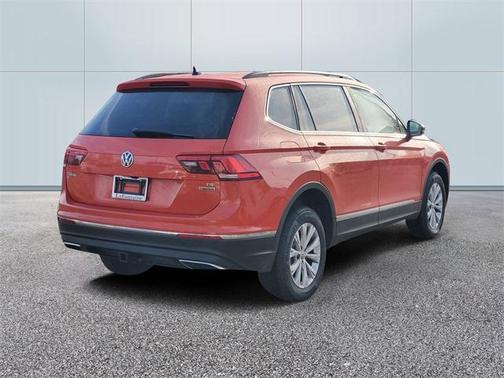 2018 Volkswagen Tiguan 2.0T SE