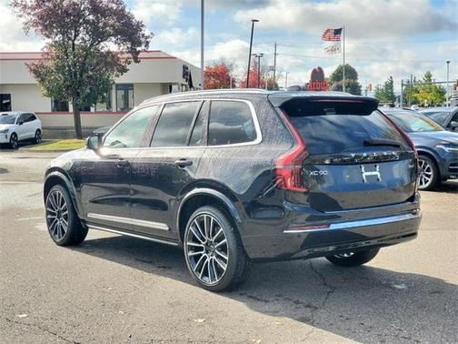 2026 Volvo XC90 B6 Plus 6-Seater