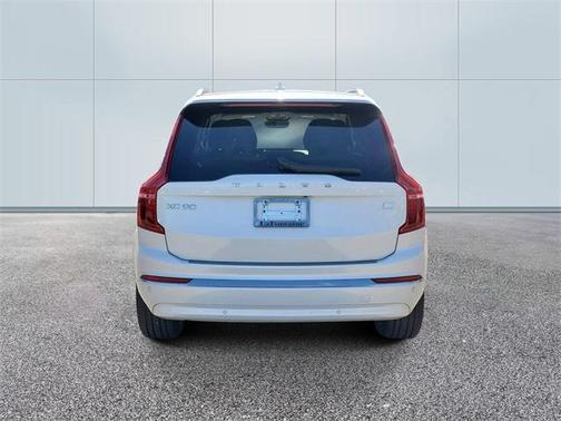 2024 Volvo XC90 Recharge Plug-In Hybrid T8 Plus Bright Theme 7 Passenger