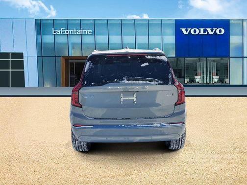 Metallic 2026 Volvo XC90 B6 Ultra 7-Seater