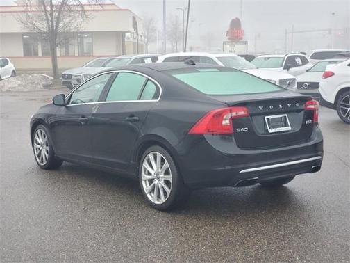 2016 Volvo S60 T5 Inscription Premier