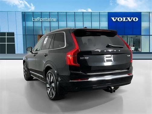 2025 Volvo XC90 Plug-In Hybrid T8 Ultra 6-Seater