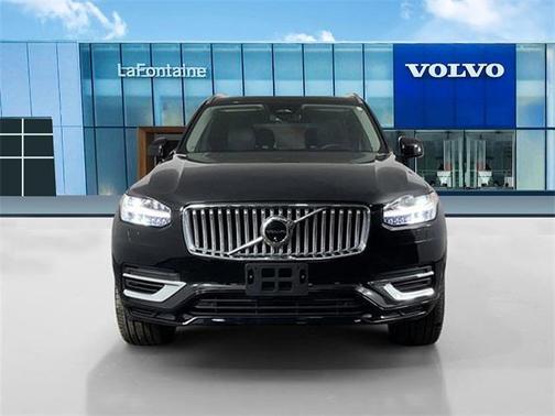2025 Volvo XC90 Plug-In Hybrid T8 Ultra 6-Seater