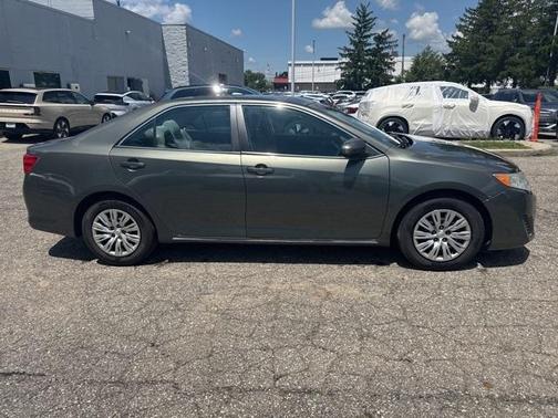 2014 Toyota Camry LE
