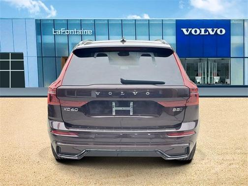 2026 Volvo XC60 B5 Plus