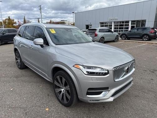 2024 Volvo XC90 B6 Plus Bright Theme 7-Seater