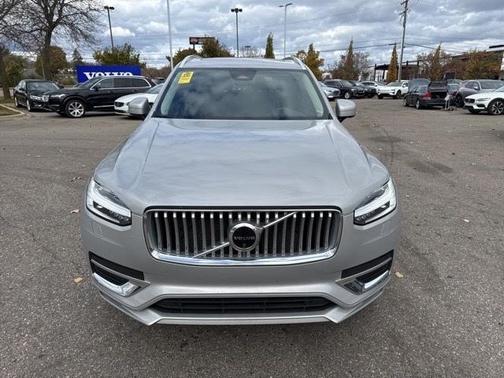 2024 Volvo XC90 B6 Plus Bright Theme 7-Seater