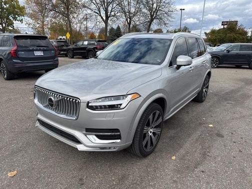2024 Volvo XC90 B6 Plus Bright Theme 7-Seater