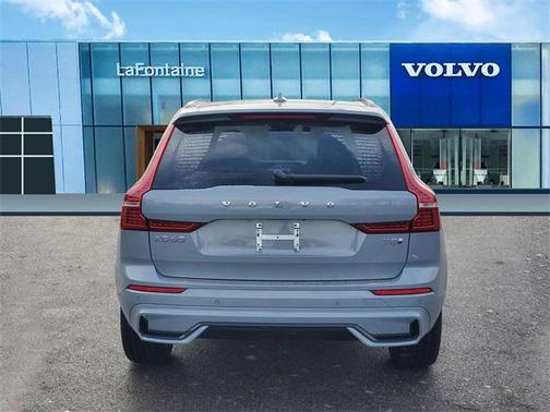 2025 Volvo XC60 Plug-In Hybrid T8 Plus