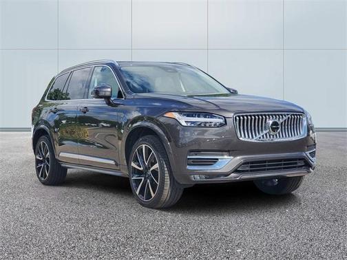 2024 Volvo XC90 B6 Plus Bright Theme 7-Seater