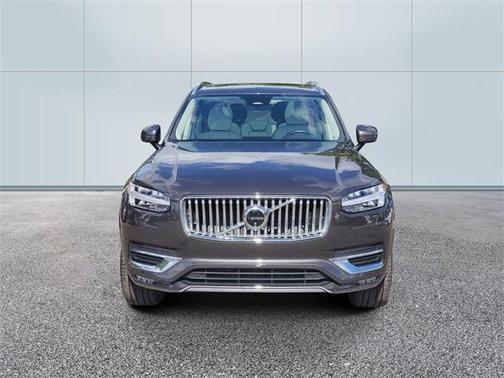 2024 Volvo XC90 B6 Plus Bright Theme 7-Seater