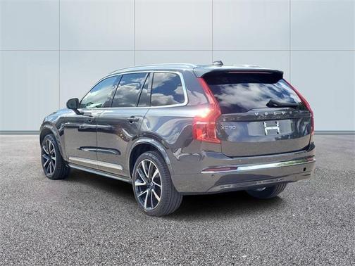 2024 Volvo XC90 B6 Plus Bright Theme 7-Seater