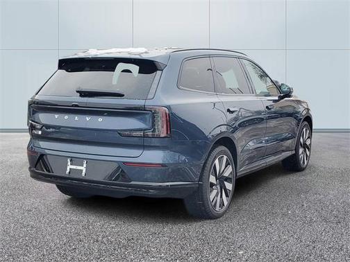 2025 Volvo EX90 Twin Motor Performance Plus