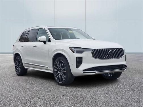 2026 Volvo XC90 B6 Plus 7-Seater