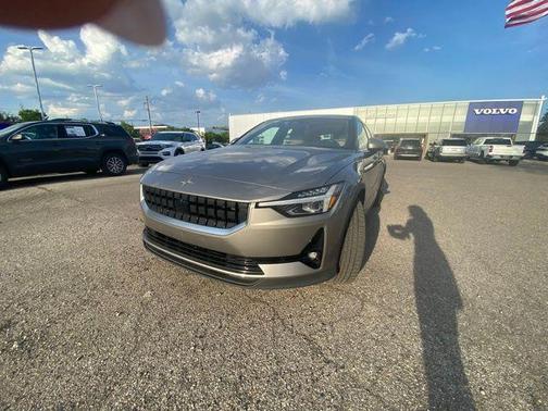 Moon 2022 Polestar 2 Long Range Dual Motor