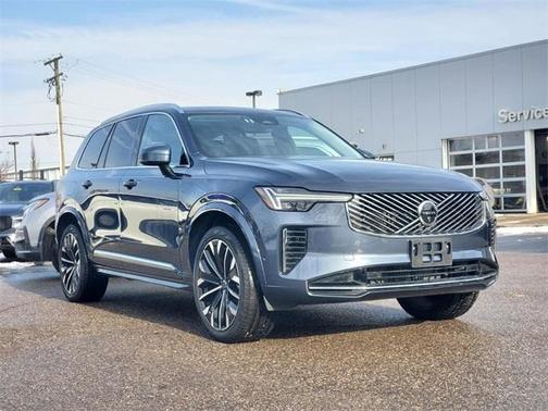 2025 Volvo XC90 B6 Plus 7-Seater