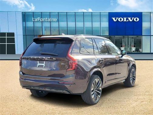 2026 Volvo XC90 B6 Ultra Dark Theme 7-Seater
