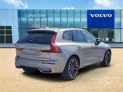 2026 Volvo XC60 B5 Ultra