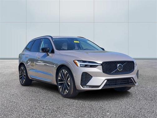 2026 Volvo XC60 B5 Ultra