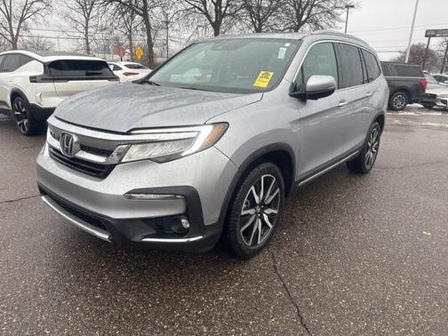 2019 Honda Pilot Touring 8-Passenger