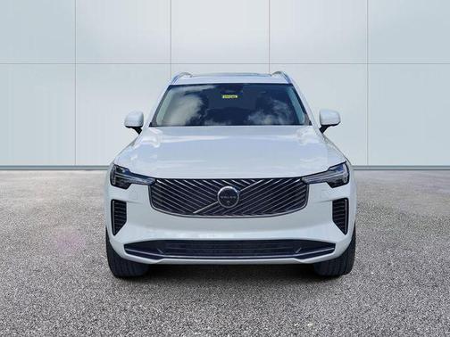 Crystal White Metallic 2025 Volvo XC90 B6 Plus 7-Seater
