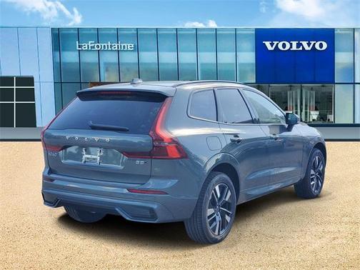 2026 Volvo XC60 B5 Plus