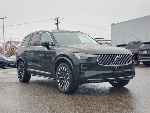 2025 Volvo XC90 B6 Plus 7-Seater