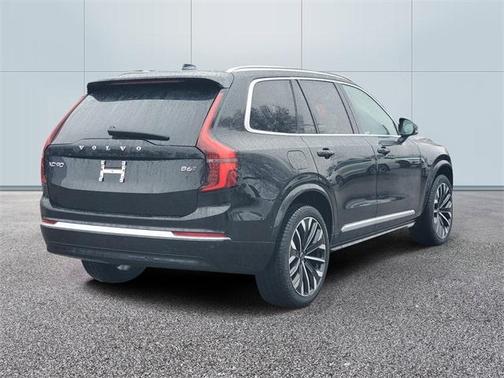 2025 Volvo XC90 B6 Plus 7-Seater
