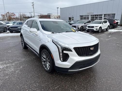 2019 Cadillac XT4 Premium Luxury