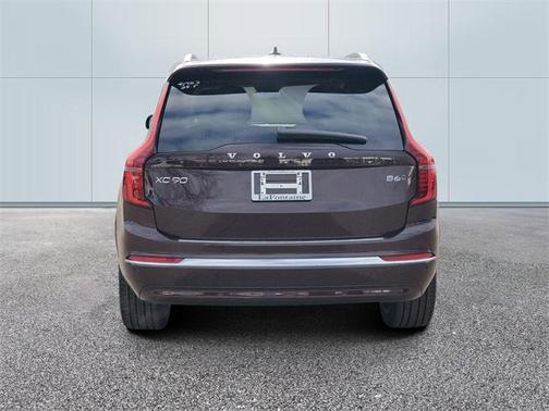 2025 Volvo XC90 B6 Ultra
