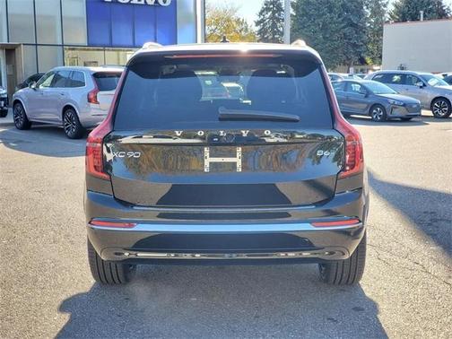 2026 Volvo XC90 B6 Plus 7-Seater