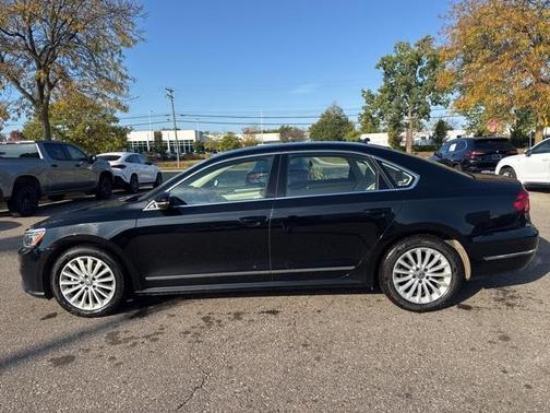 2016 Volkswagen Passat 1.8T SE