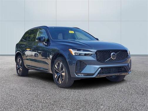 2026 Volvo XC60 B5 Plus