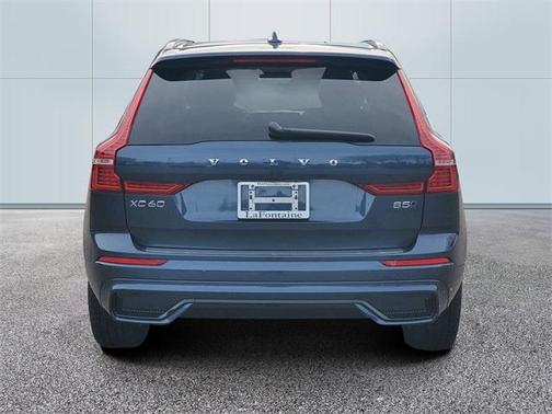 2024 Volvo XC60 B5 Core