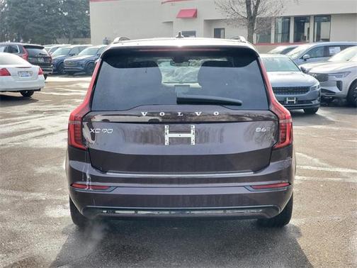 2026 Volvo XC90 B6 Ultra Dark Theme 6-Seater