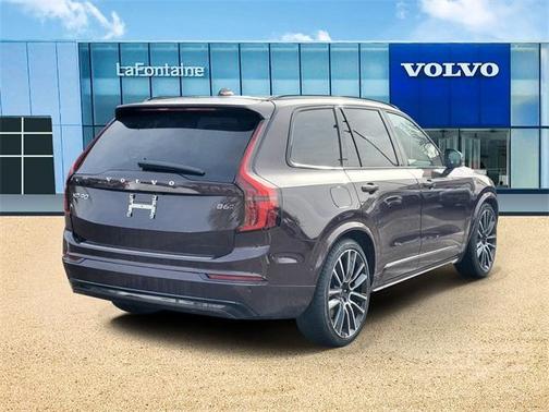 2026 Volvo XC90 B6 Ultra Dark Theme 6-Seater