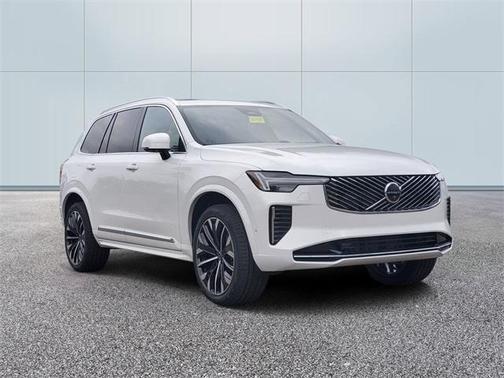 2026 Volvo XC90 B6 Plus 6-Seater