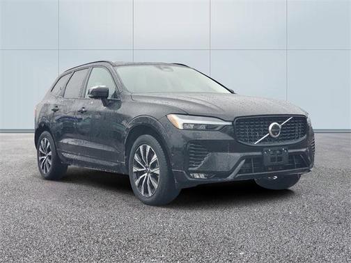 2025 Volvo XC60 B5 Plus