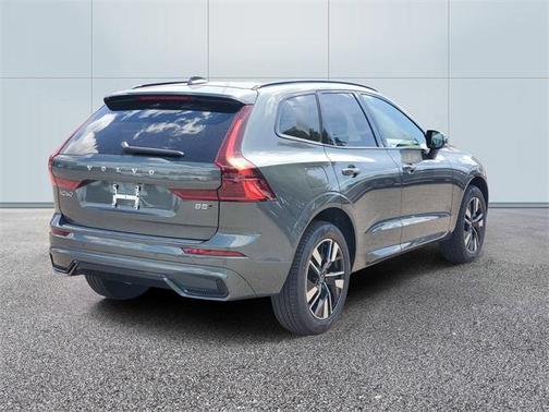 2026 Volvo XC60 B5 Core