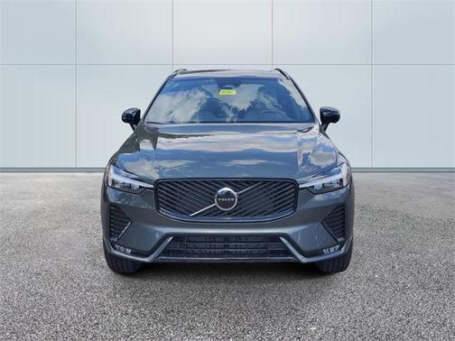 2026 Volvo XC60 B5 Core