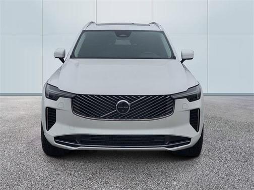 2025 Volvo XC90 B6 Plus 7-Seater