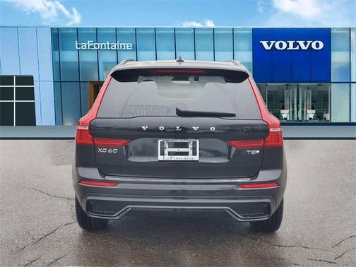 2025 Volvo XC60 Plug-In Hybrid T8 Plus