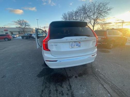 2023 Volvo XC90 B6 Ultimate 6-Seater