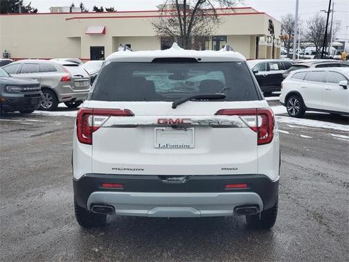 2023 GMC Acadia SLE