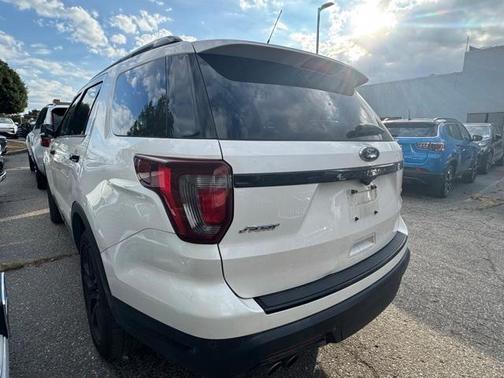 2018 Ford Explorer sport