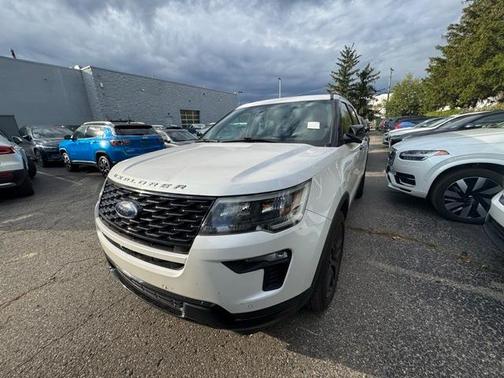 2018 Ford Explorer sport