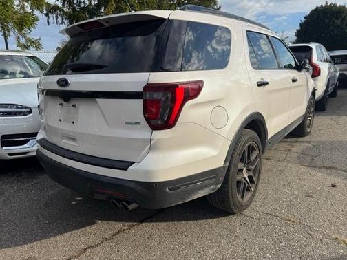 2018 Ford Explorer sport