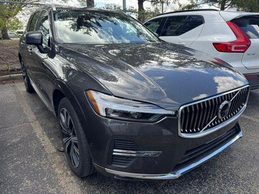 Platinum Gray Metallic 2023 Volvo XC60 B5 Plus Bright Theme