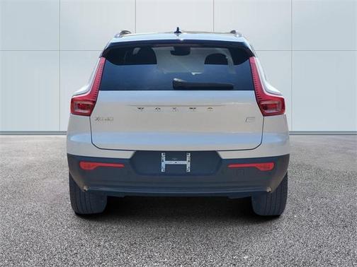 2023 Volvo XC40 Recharge Pure Electric Twin Plus