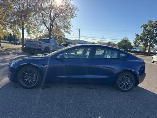 2022 Tesla Model 3 Base